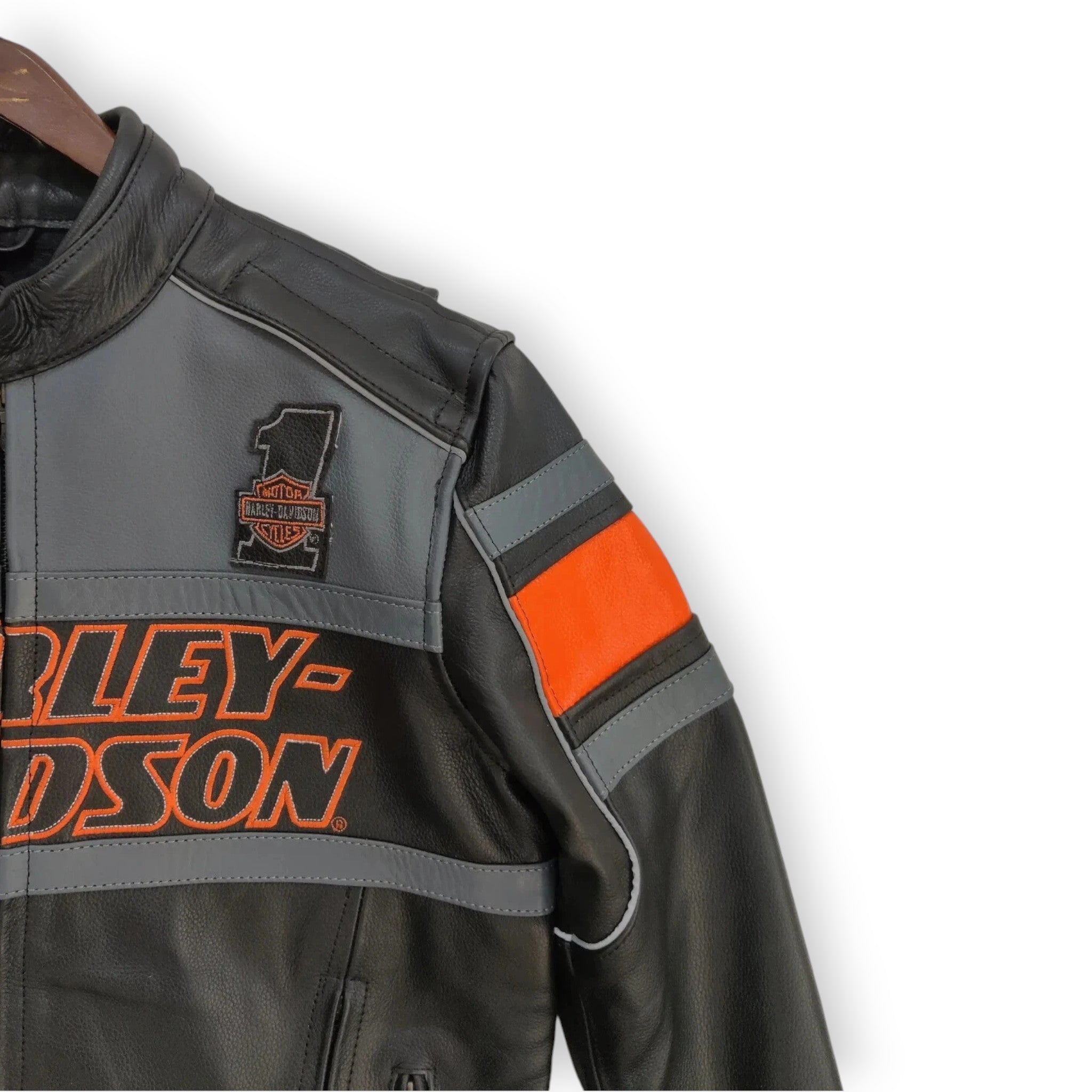 Harley-Davidson Men’s Premium Black Leather Motorcycle Jacket – Bold Style with Classic Performance